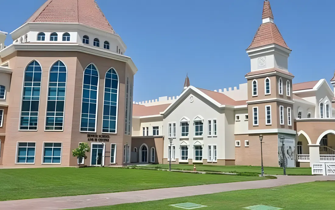 Кампус: Repton School Dubai
